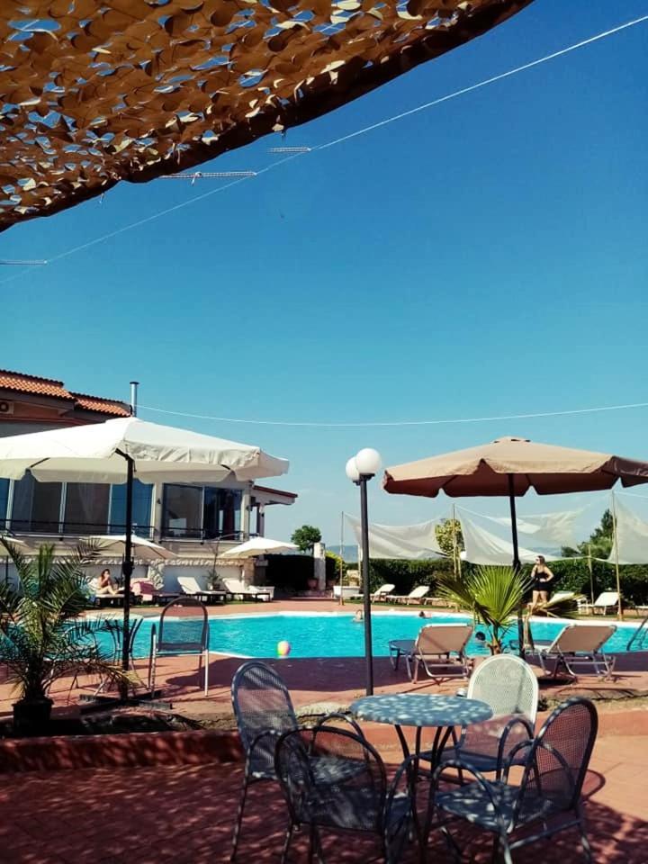 Assembly Hotel Anchialos Exterior foto